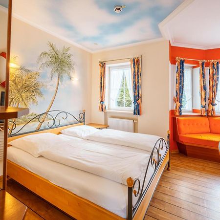 Koenig Ludwig Design Hotel Neu Zimmer Mit Sauna Oder Whirlpool Oder Mehr Альтёттинг Экстерьер фото