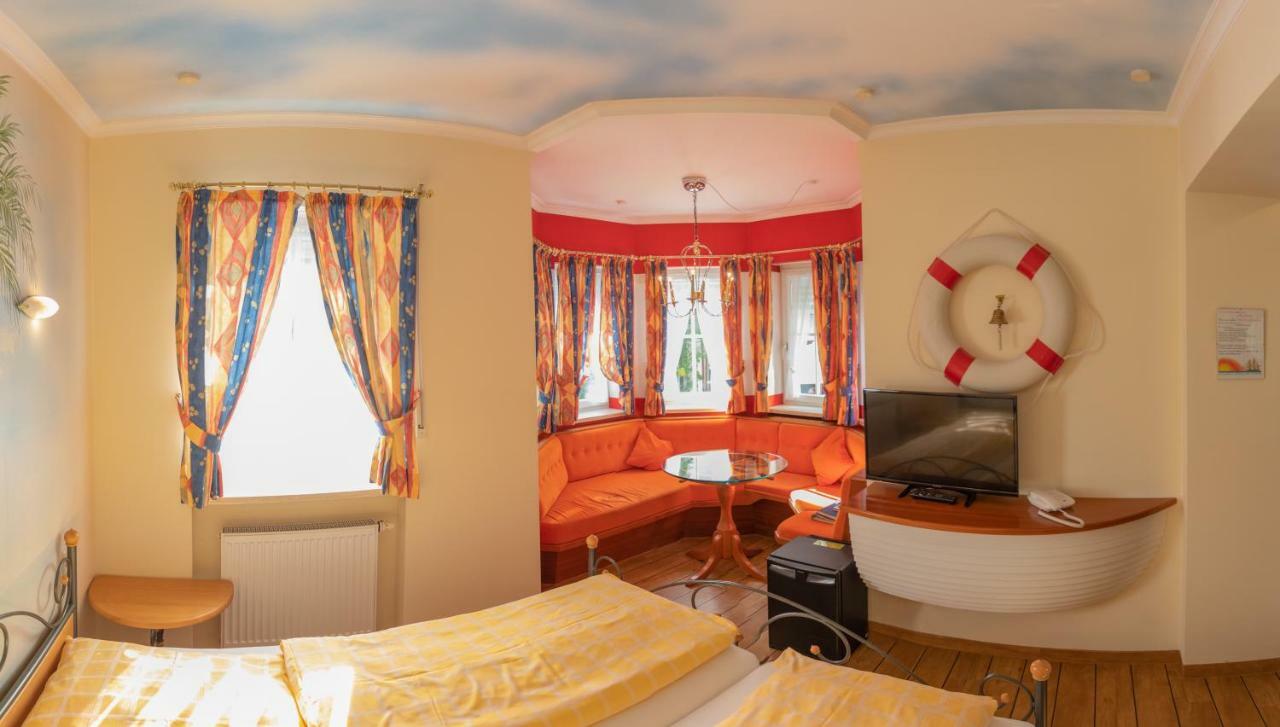 Koenig Ludwig Design Hotel Neu Zimmer Mit Sauna Oder Whirlpool Oder Mehr Альтёттинг Экстерьер фото